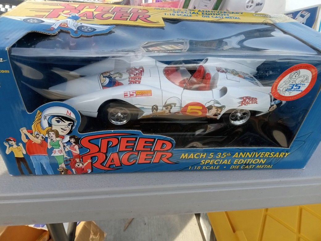 Special Edition 35th Anniversary Speed Racer Car