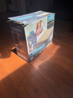 Open Box - NEW Intex Dura-Beam Plus Queen Air Mattress w/ Built-in Pump