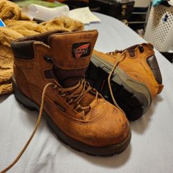Woman Red Wing Boots 7.5