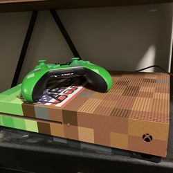 Rare Xbox Minecraft Series S With Controller