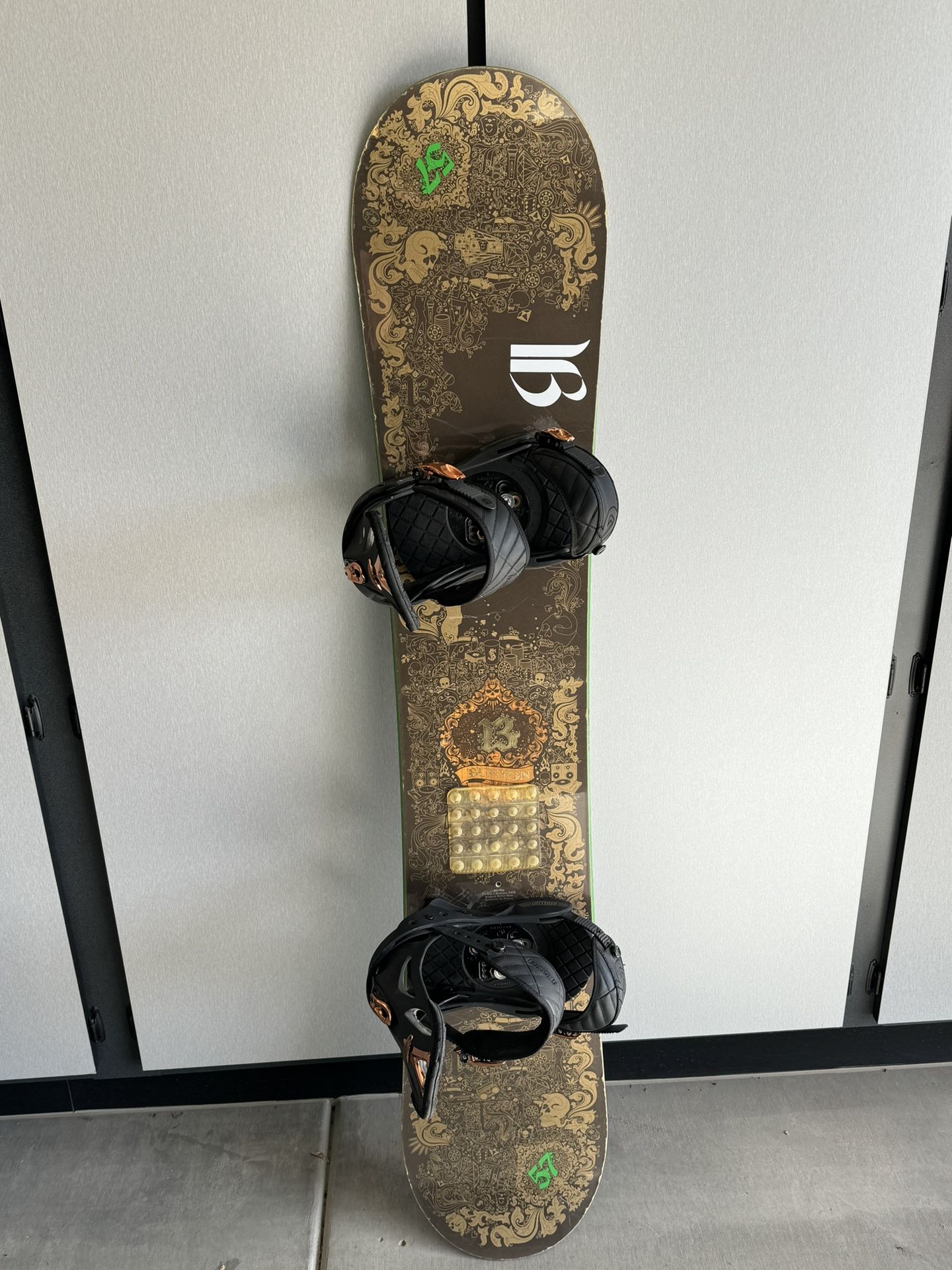 Burton 13 Snowboard Size 157