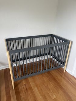Baby Crib 