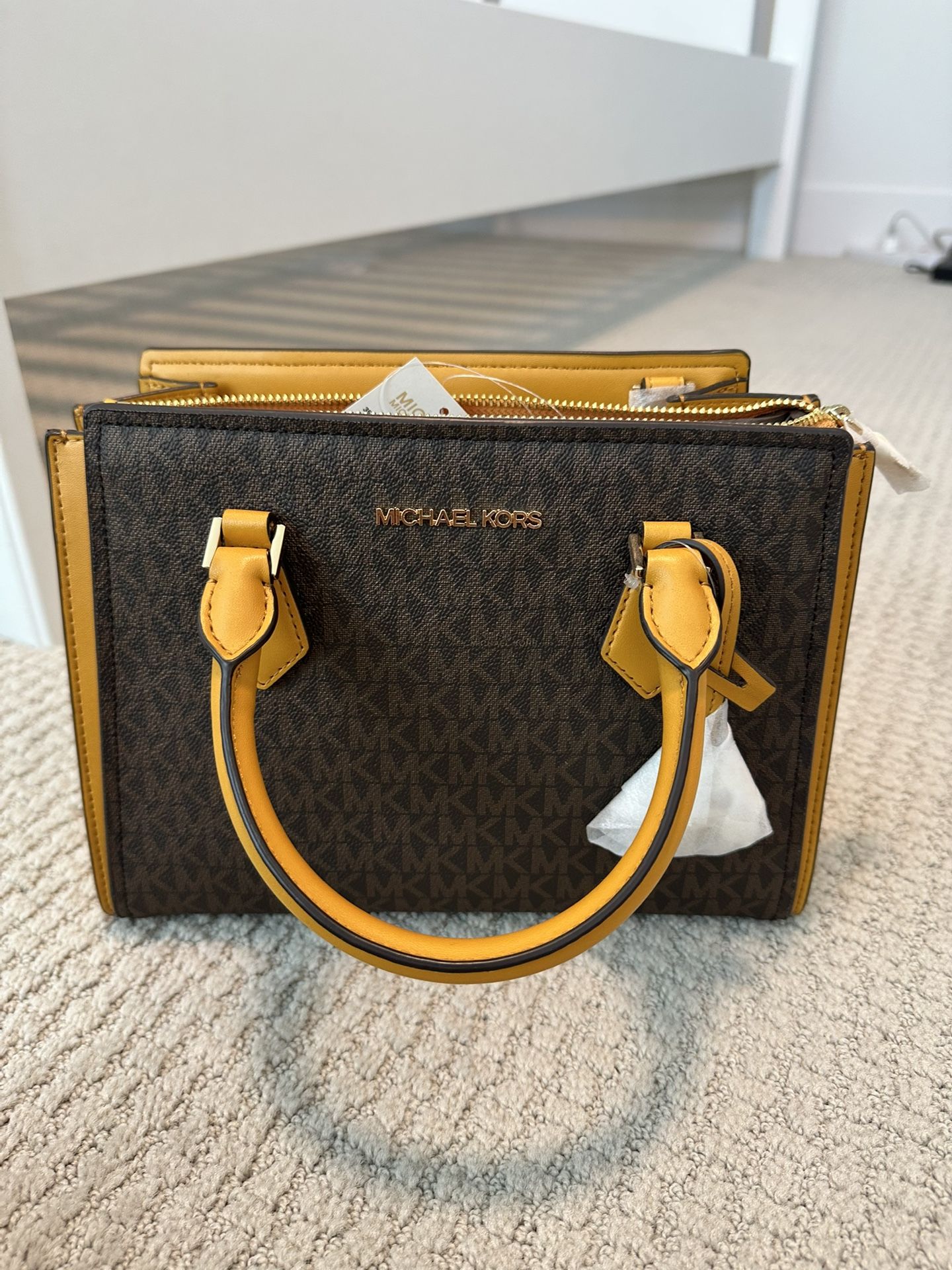 MICHEAL KORS PURSE