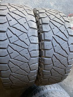 LT 295/65/20 NITTO 