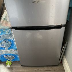Whirlpool Mini Fridge And Freezer
