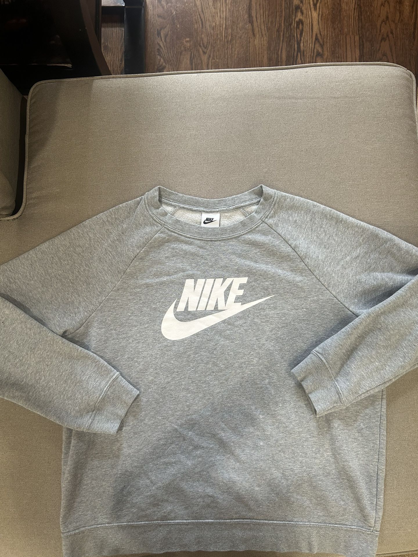 Nike Women’s Sweatshirt