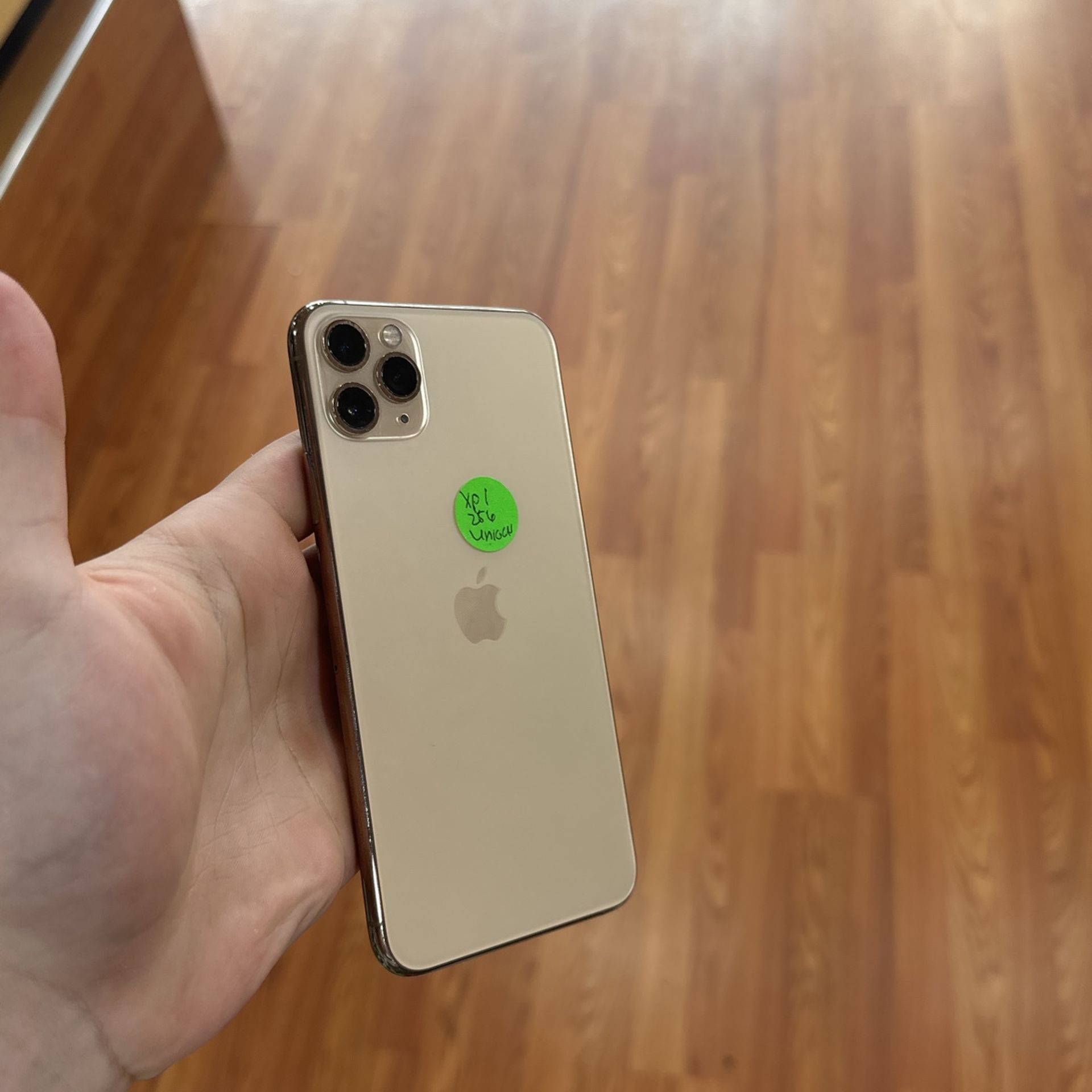 iPhone 11 Pro Max 256gb Factory Unlock Used
