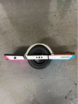 Onewheel + Plus Electric Skateboard 461 Miles Runs Great Tested Working
