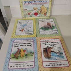 Winnie -the-pooh's Board Book Collection 