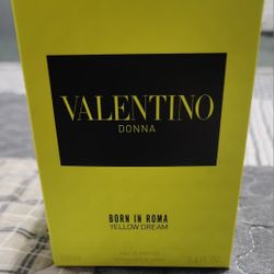 Valentino Perfume 