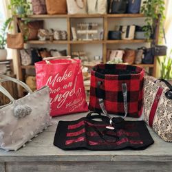 5 pcs Large Tote Bags 2 VS ; 1 Brighton ; 1 deux lux & 1 Barnes & Noble