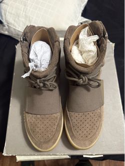 Yeezy Chocolate 750s