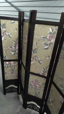 Screen divider