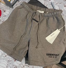 Fear of God Essentials Sweat Shorts / Large