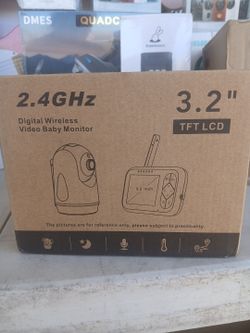 Digital wireless video baby monitor