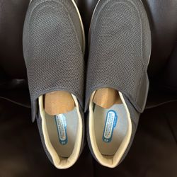 Hubeva Wide Shoes for Swollen Feet