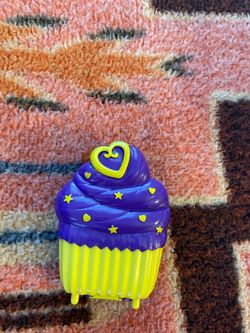 Polly Pocket Sweet Treat Cupcake Cafe Compact Mattel 2017 Miniature Doll House