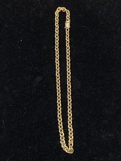 Brand new 3.16l stainless steel 14k gold plated chain 24” length by 8mm wide the necklace have security brooch