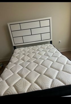 Full Size Bed+Mattress ($250) OBO