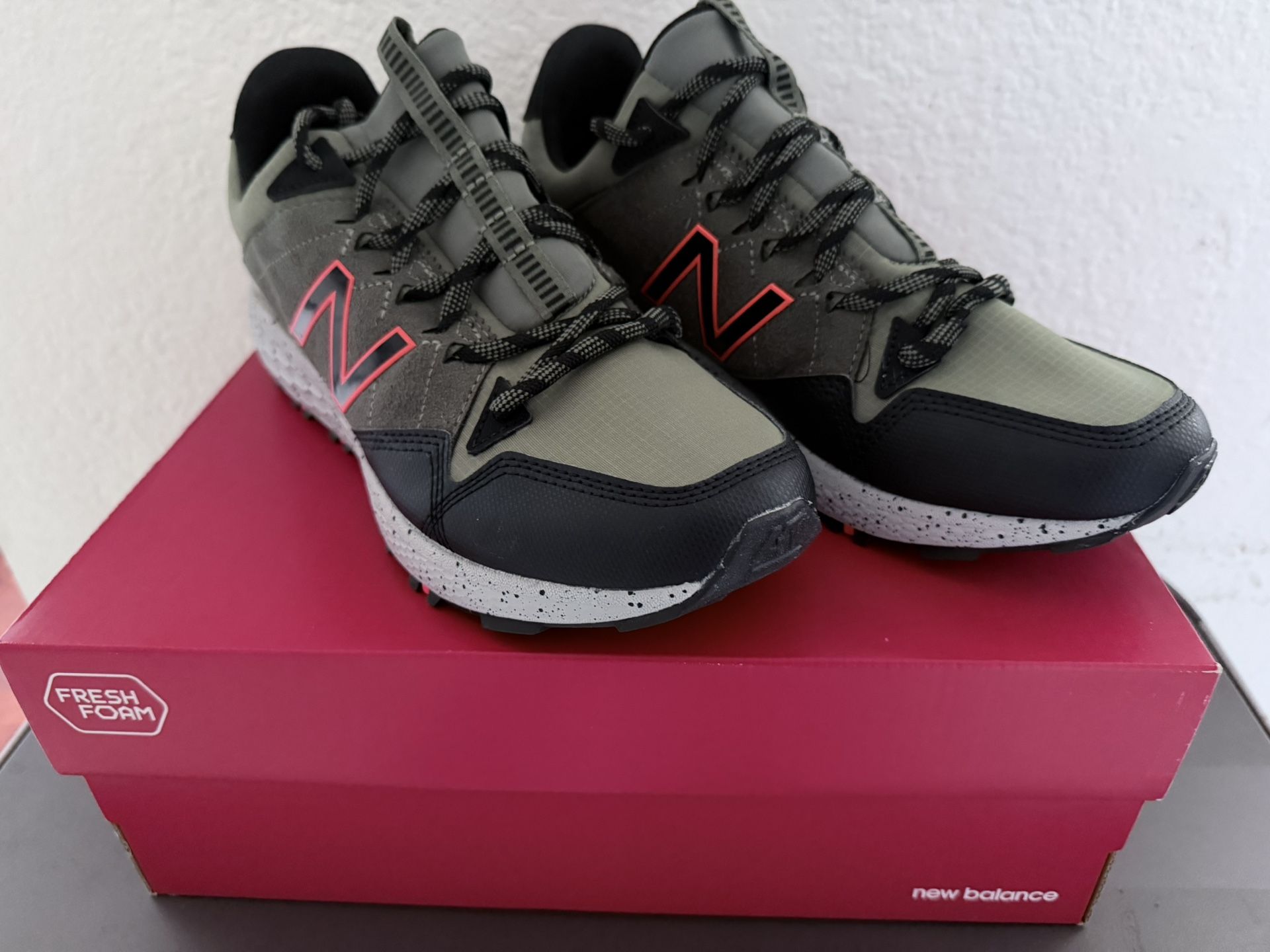 New Balance All Terrain Fresh Foam Crag Trail Sz 10 Green
