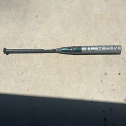 Mizuno CRBN Softball Bat