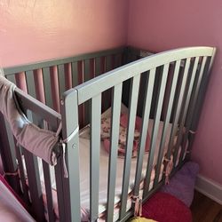 Crib/twin Bed