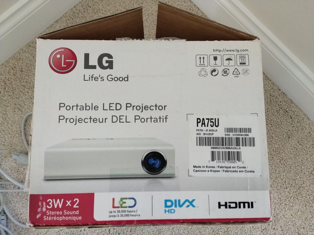 LG PA75U LED Projector
