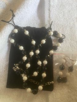Black & White Bead Jewelry set Necklace Earring and Bracelet