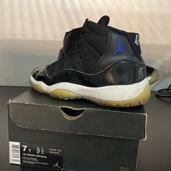 Jordan Retro 11 Space Jams Size 7