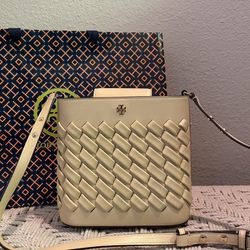 Tory Burch Emerson Woven Bucket Bag