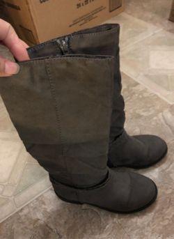 Girl boots 12 M