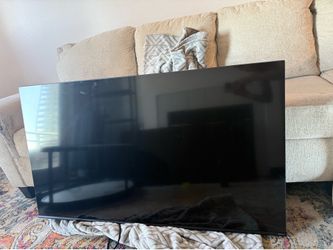 Hisense 58" Class 4K UHD LED LCD Roku Smart TV with Remote