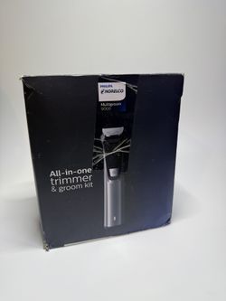 Philips Norelco Multigroom 9000 Grooming Kit