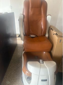 Free Pedicure chair