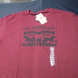 LEVIS (XXL) T SHIRT