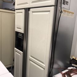 Built In Fridges 3  Available 200 Each