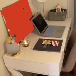 WORKING WOOD WHITE TABLE OFFICE/STUDYING