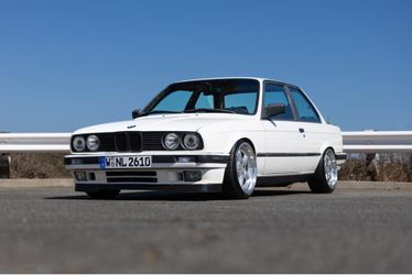 1989 BMW 325i/325is