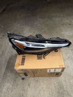 2025-26 Audi Q5 Right Headlight Assy
