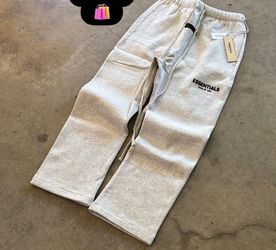 Light oat essential sweats