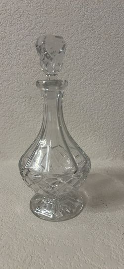 Crystal Glass Decanter with Stopper