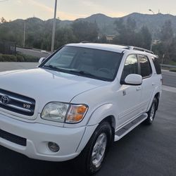 2002 Toyota Sequoia PASSENGERS 