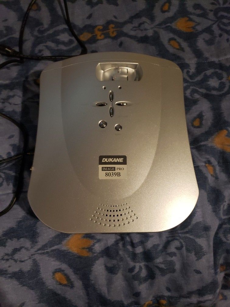 Projector Dukane Image Pro 8039b