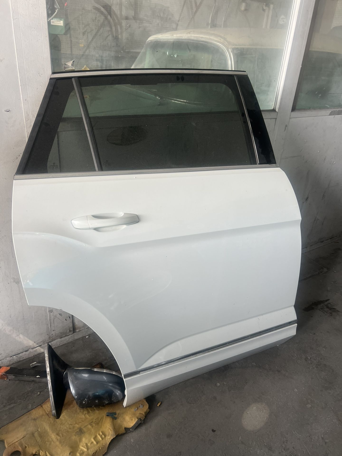 2022 2023 2024 2025 Volkswagen VW Atlas Cross Sport Passenger Side Right & Rear Side Front Door