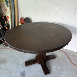 Round wood Table