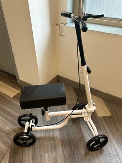 New knee scooter