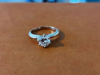 1 Carat Diamond Solitaire in Gold