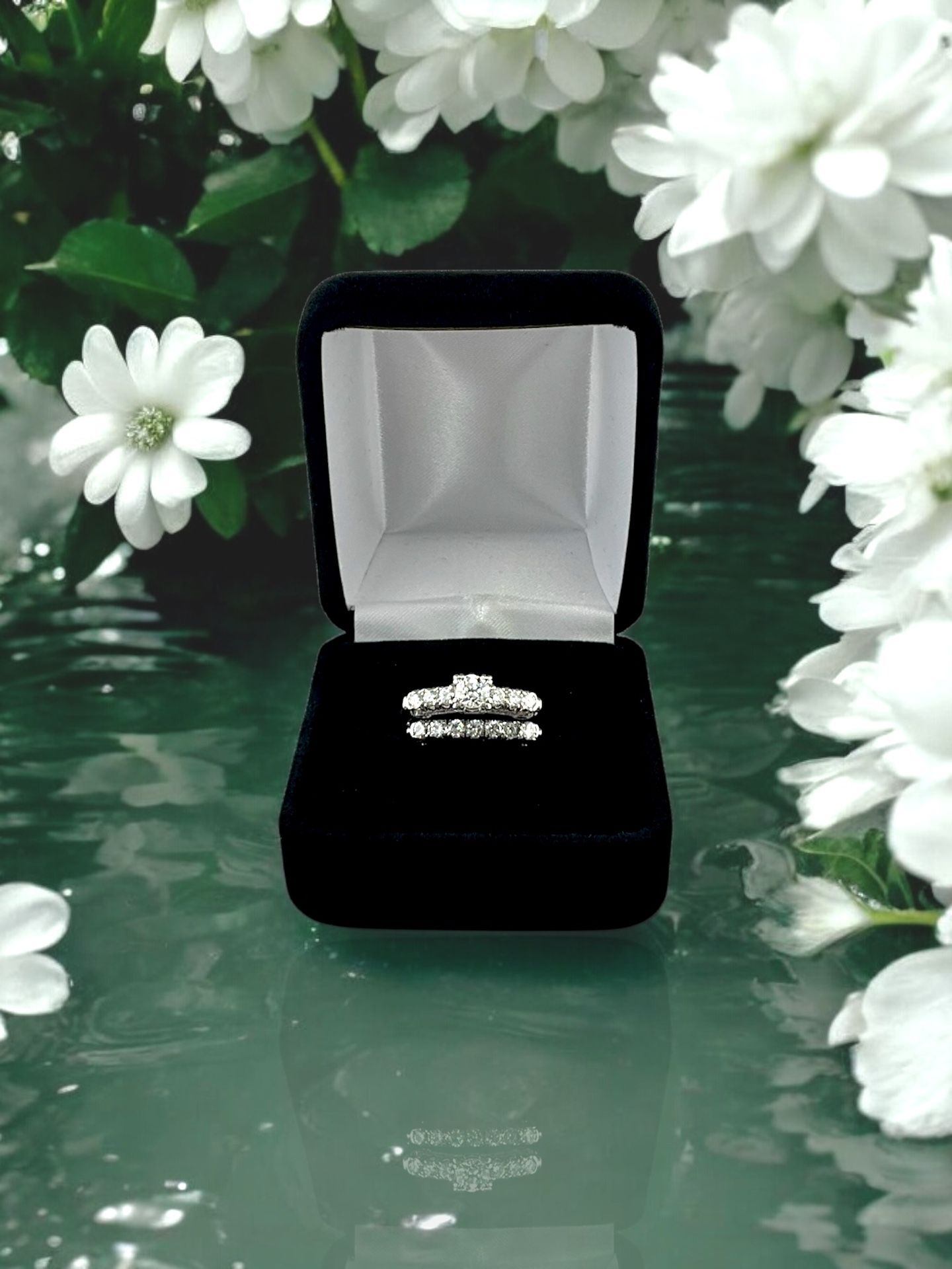 Platinum Two Piece Round Diamonds Ring Set.
