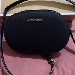 Michael Kors crossbody bag