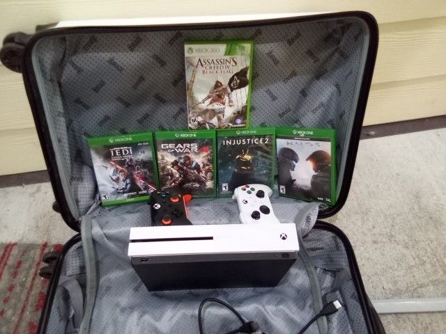 Xbox One S And 5 Games